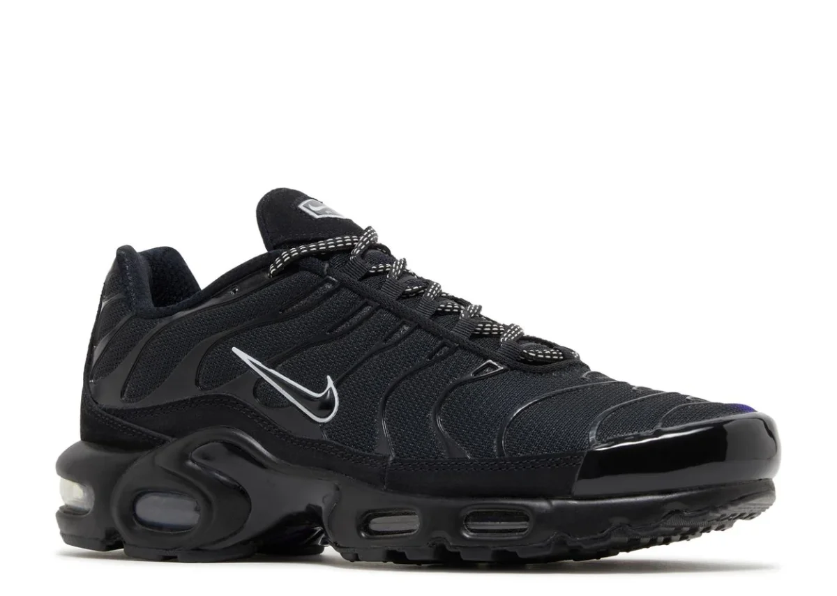 Nike Air Max Plus Black Blue Red – Image 4